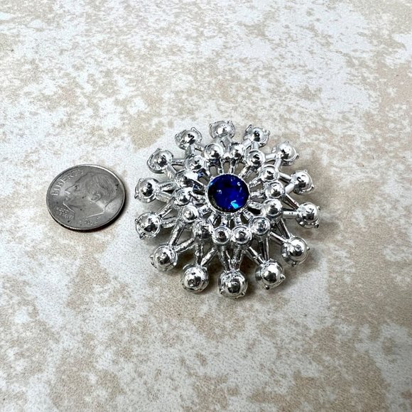 Vintage Silver Tone Deep Blue Rhinestone Snowflake Brooch Pin - Picture 2 of 4